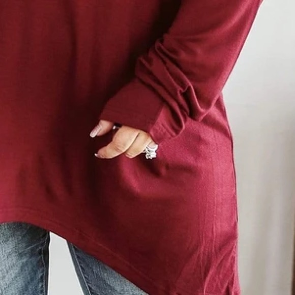 GLITZY GIRLZ BOUTIQUE Way Too Long Burgundy Top - Picture 3 of 5